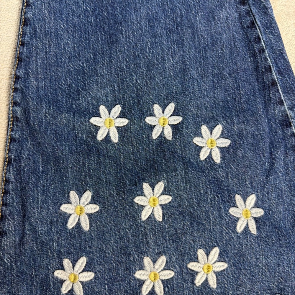 Forever 21 Flare Jeans Daisy Embroidered Womens 28 Blue Denim High Rise New - Picture 6 of 11
